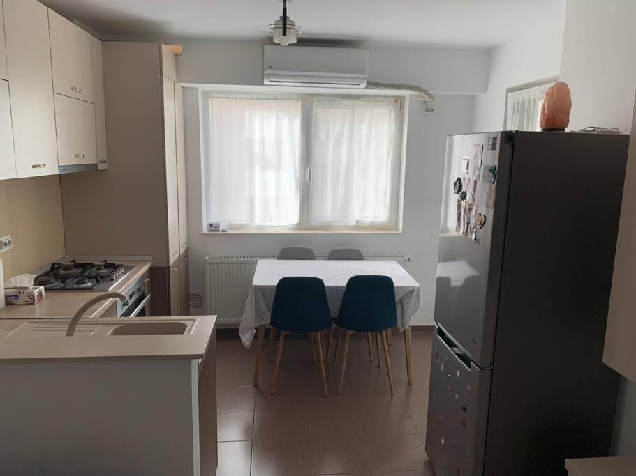 Lovely Bacau 1 Bedroom Apartment Exteriér fotografie