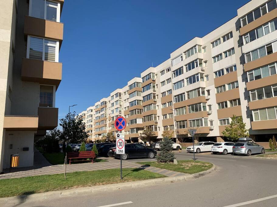Lovely Bacau 1 Bedroom Apartment Exteriér fotografie