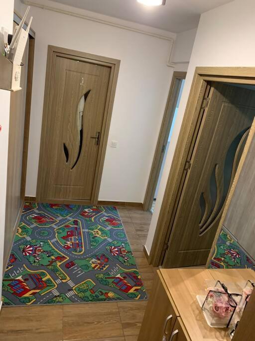 Lovely Bacau 1 Bedroom Apartment Exteriér fotografie